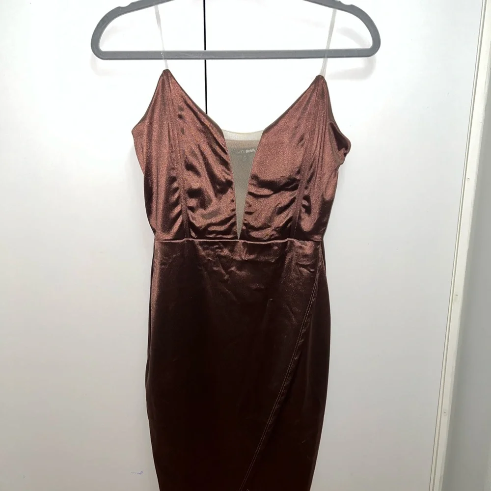 Dress - Picture 3 of 4